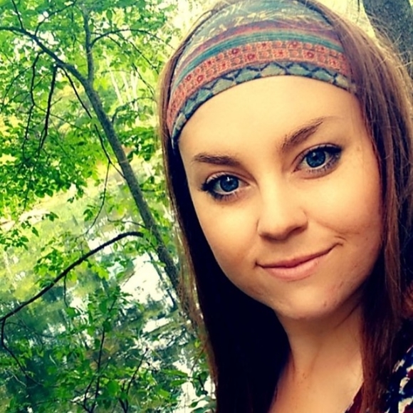 Meet your Posher, Heather - Picture 2 of 3